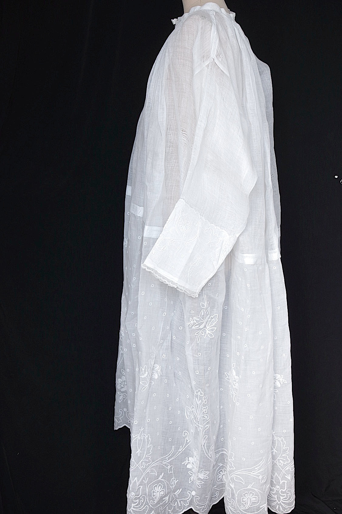 アンティーク教会チュニック3/aube antique/church tunic .FR a l'epoque