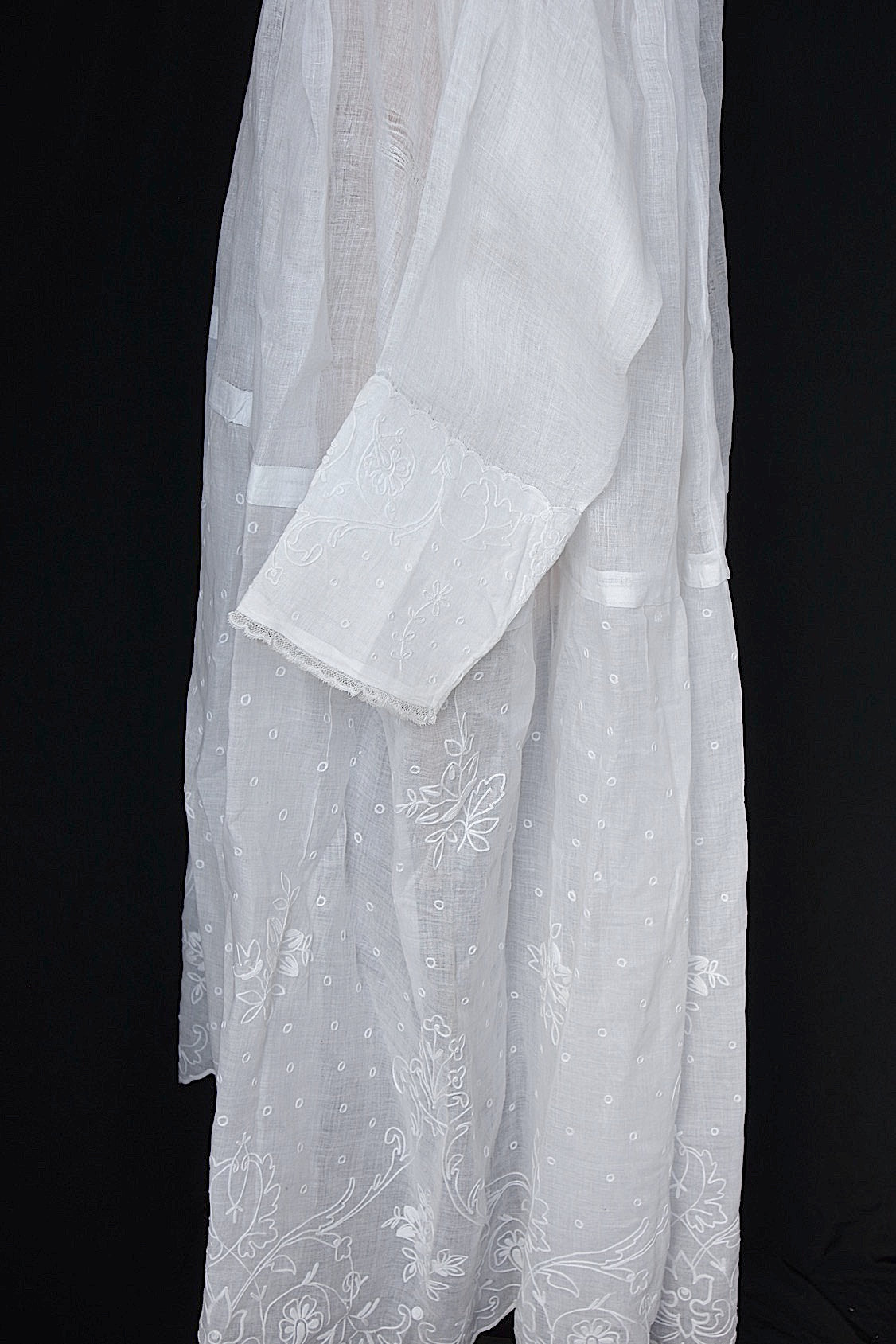 アンティーク教会チュニック3/aube antique/church tunic .FR a l'epoque