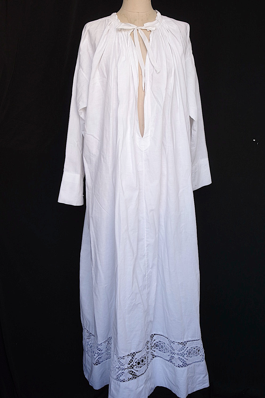 ヴィンテージ教会チュニック6/aube vintage/church tunic .FR a l'epoque