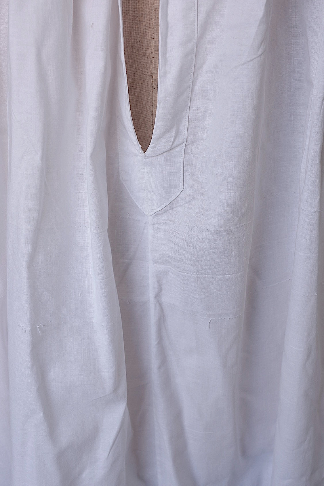 ヴィンテージ教会チュニック6/aube vintage/church tunic .FR a l'epoque