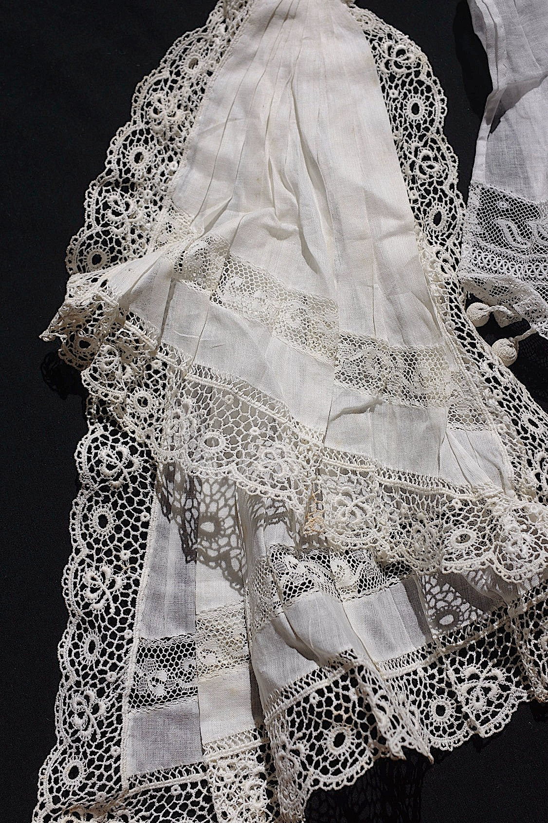 アンティークレースジャボ/dentelle ancienne/antique lace .FR a l'epoque