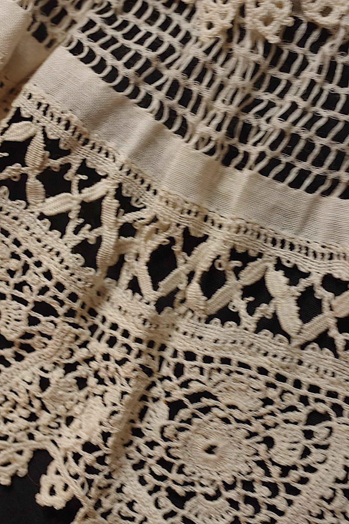 アンティークレースジャポ/dentelle ancienne/antique lace .FR a l'epoque