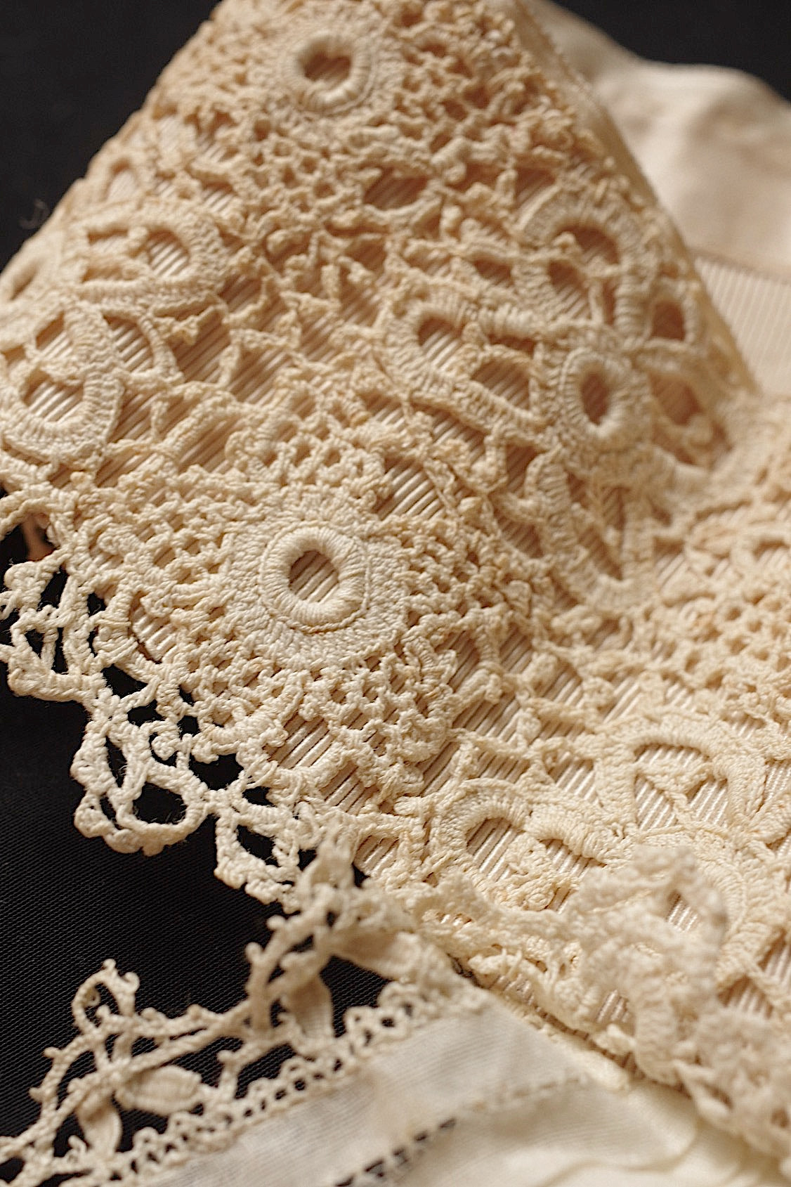 アンティークレースジャポ/dentelle ancienne/antique lace .FR a l'epoque