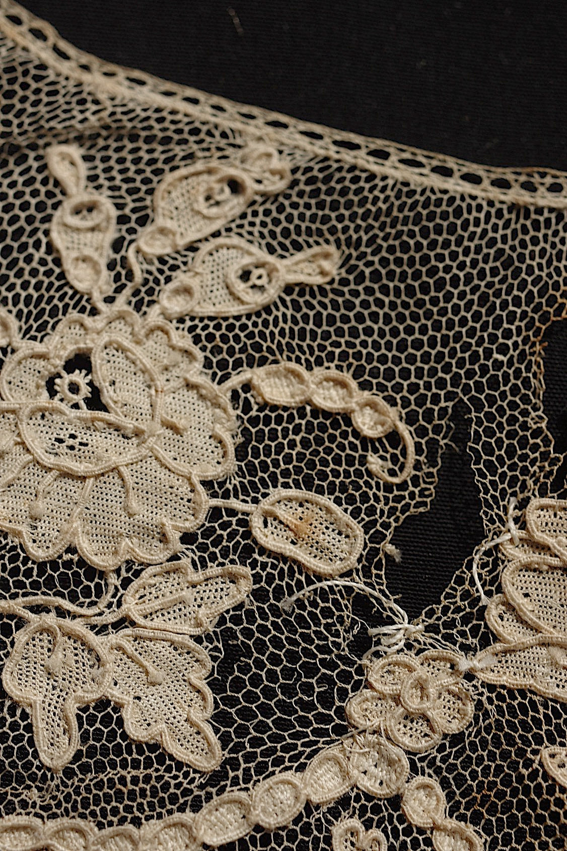 アンティークレースアランソン襟/dentelle ancienne/antique lace .FR a l'epoque