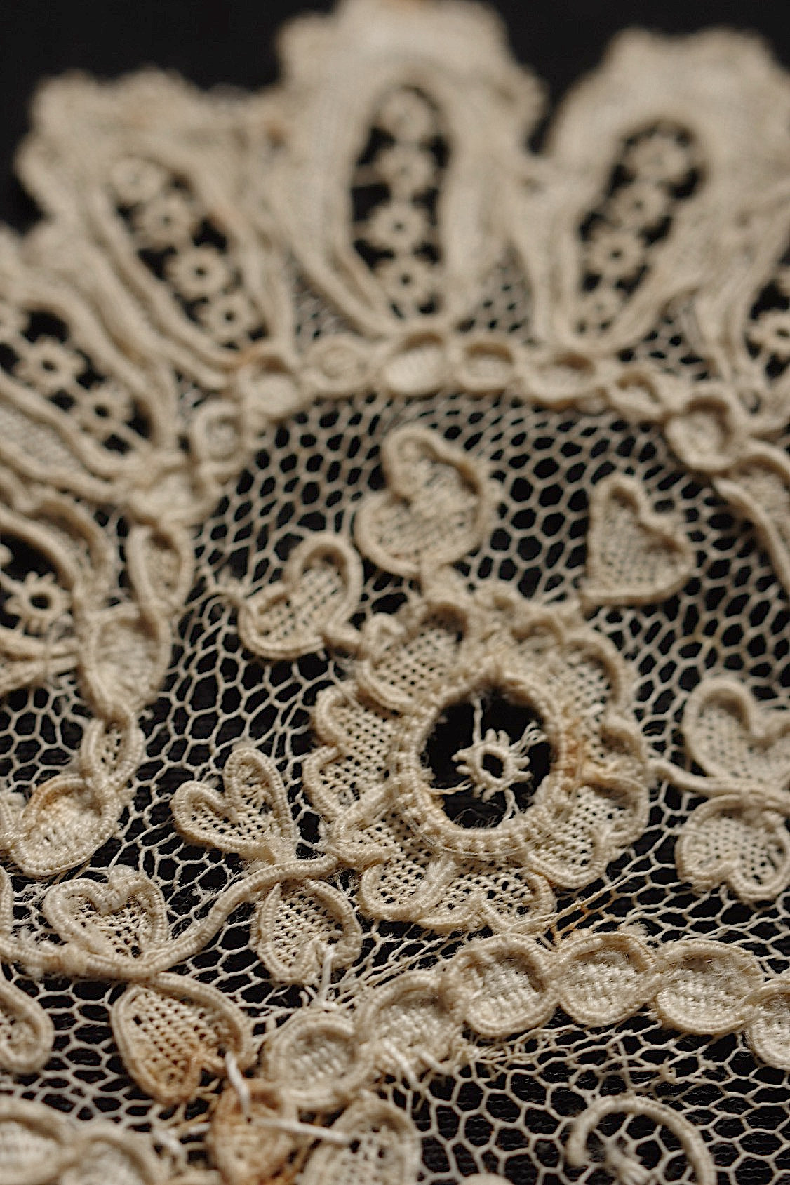 アンティークレースアランソン襟/dentelle ancienne/antique lace .FR a l'epoque