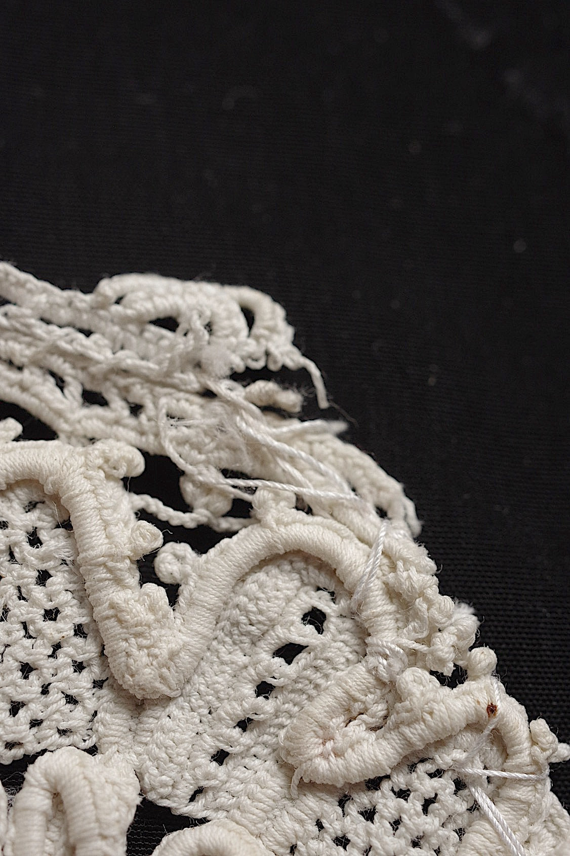 アンティークレースヴィニーズ/dentelle ancienne/antique lace .FR a l'epoque