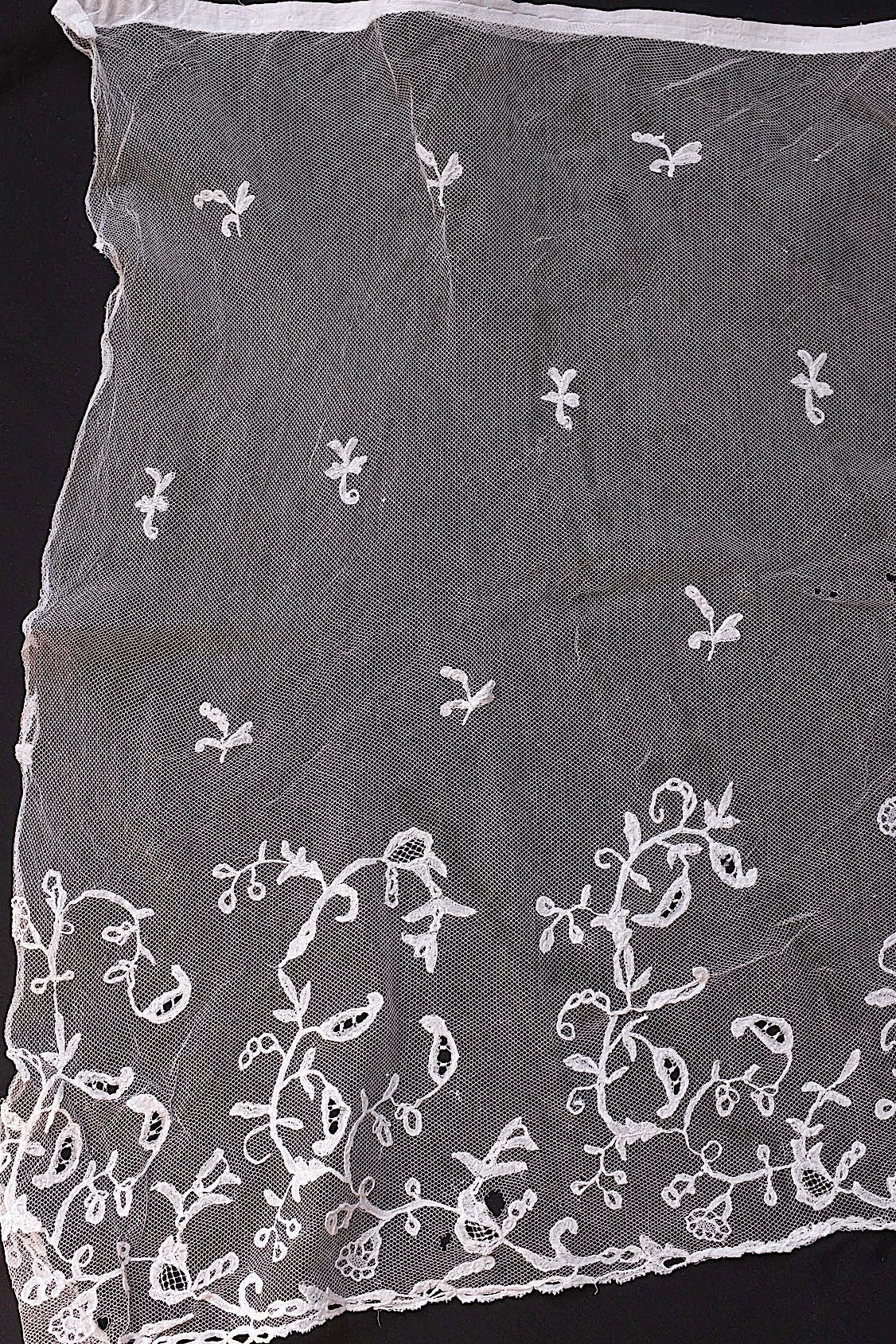 アンティークレースベール/dentelle ancienne/antique lace .FR a l'epoque