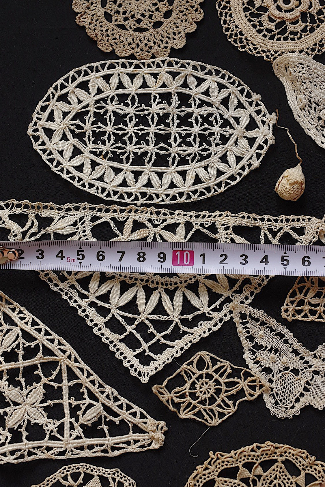 アンティークレースモチーフ1/dentelle ancienne/antique lace .FR a l'epoque