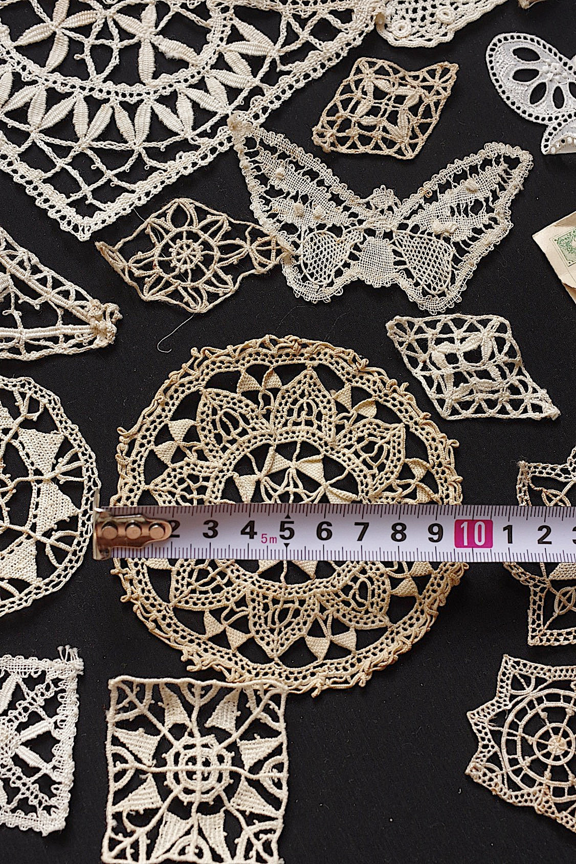 アンティークレースモチーフ1/dentelle ancienne/antique lace .FR a l'epoque