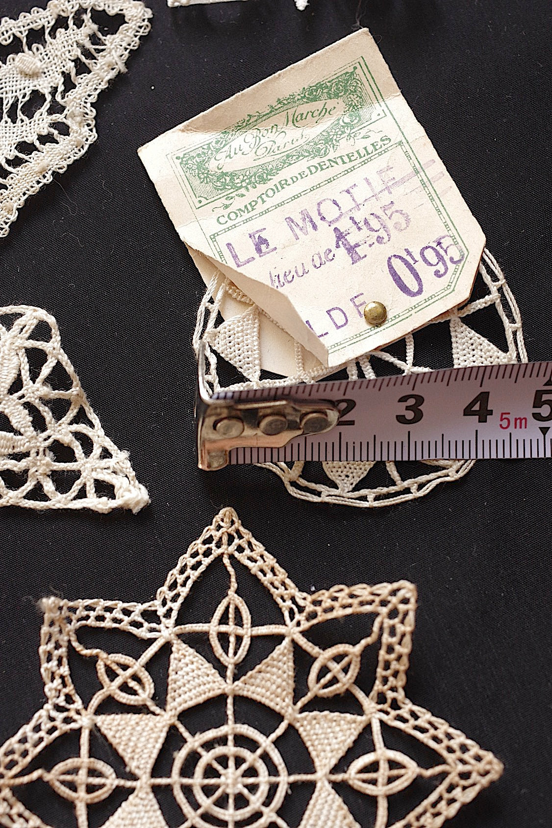 アンティークレースモチーフ1/dentelle ancienne/antique lace .FR a l'epoque