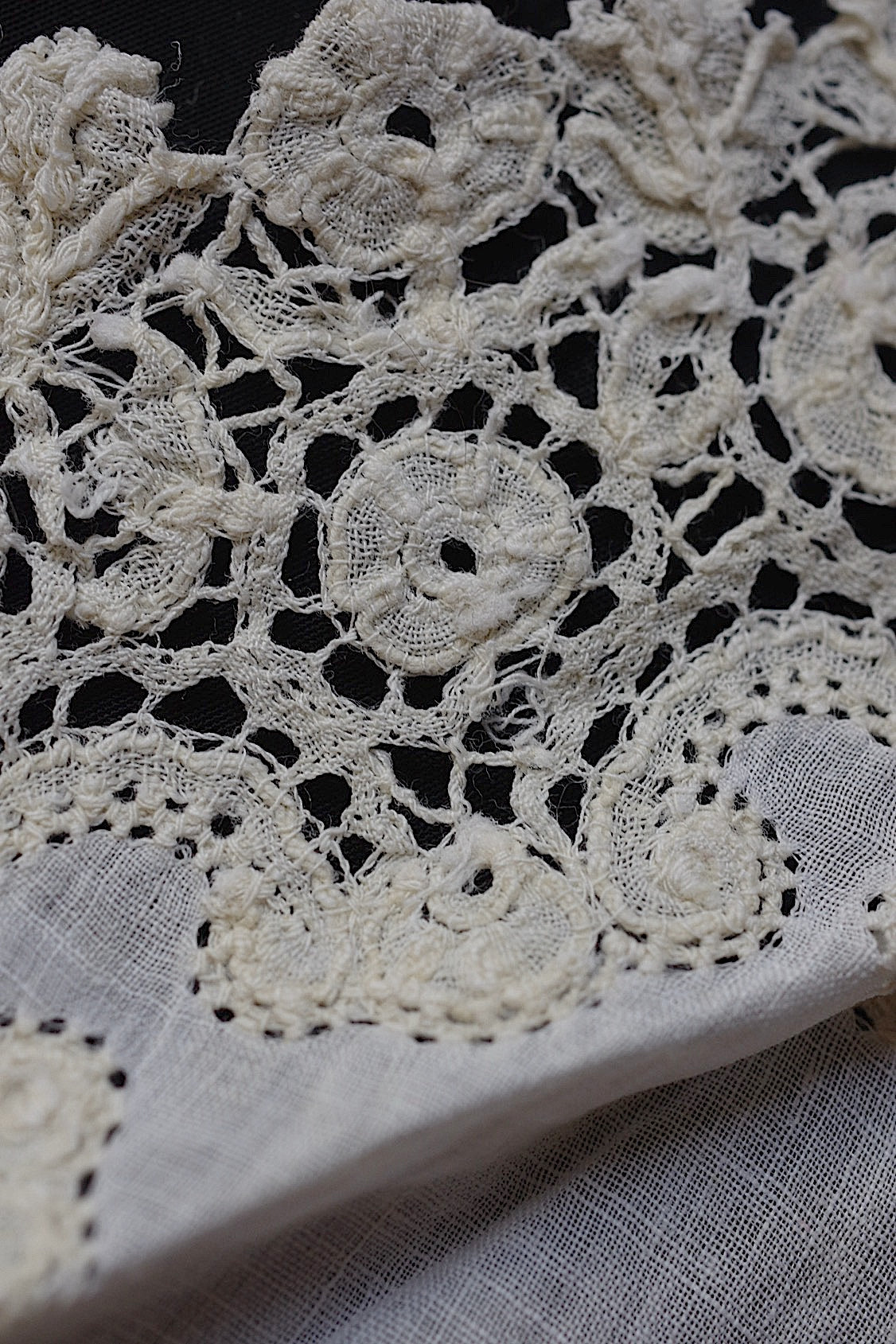 アンティークレースモチーフ2/dentelle ancienne/antique lace .FR a l'epoque