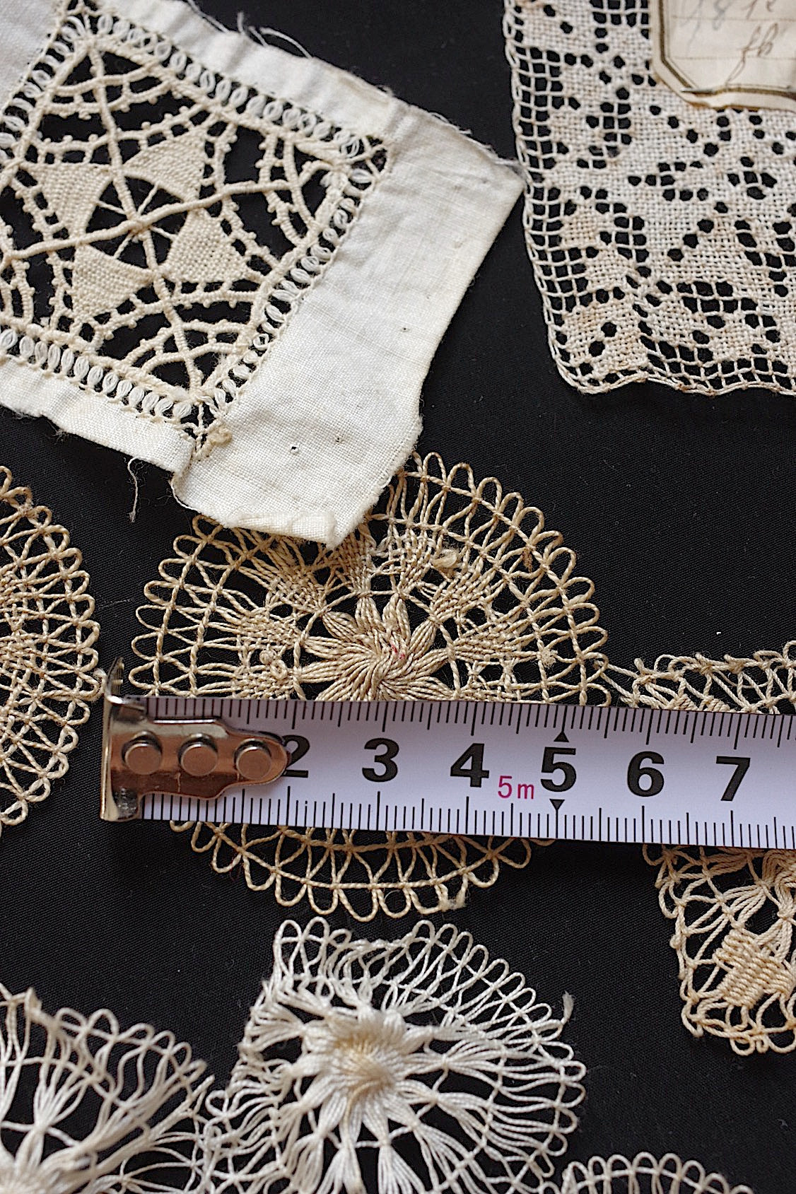 アンティークレースモチーフ2/dentelle ancienne/antique lace .FR a l'epoque
