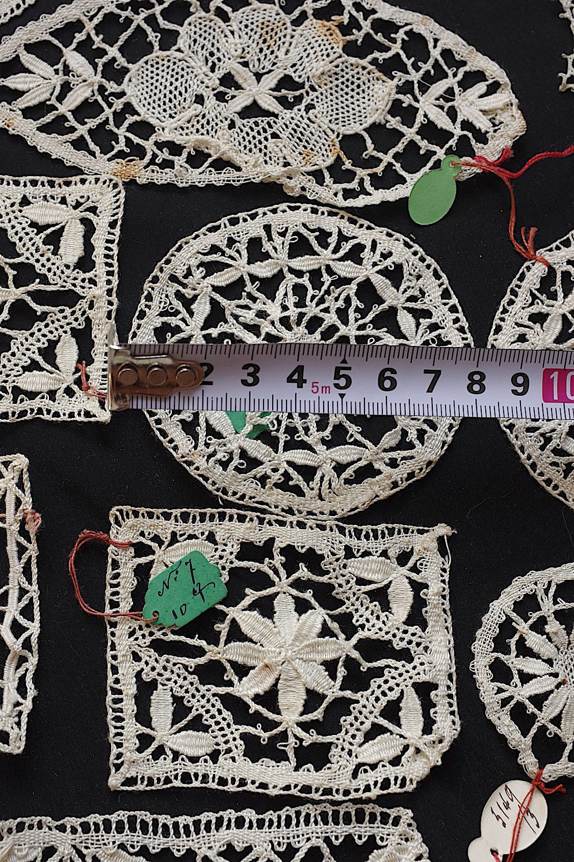 アンティークレースモチーフ3/dentelle ancienne/antique lace .FR a l'epoque