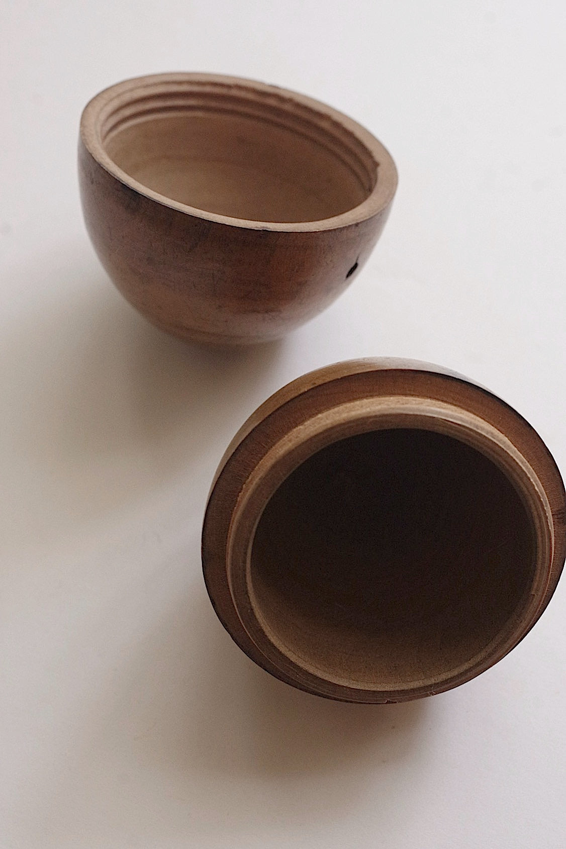 アンティークたまご/œuf ancien/antique box .FR a l'epoque