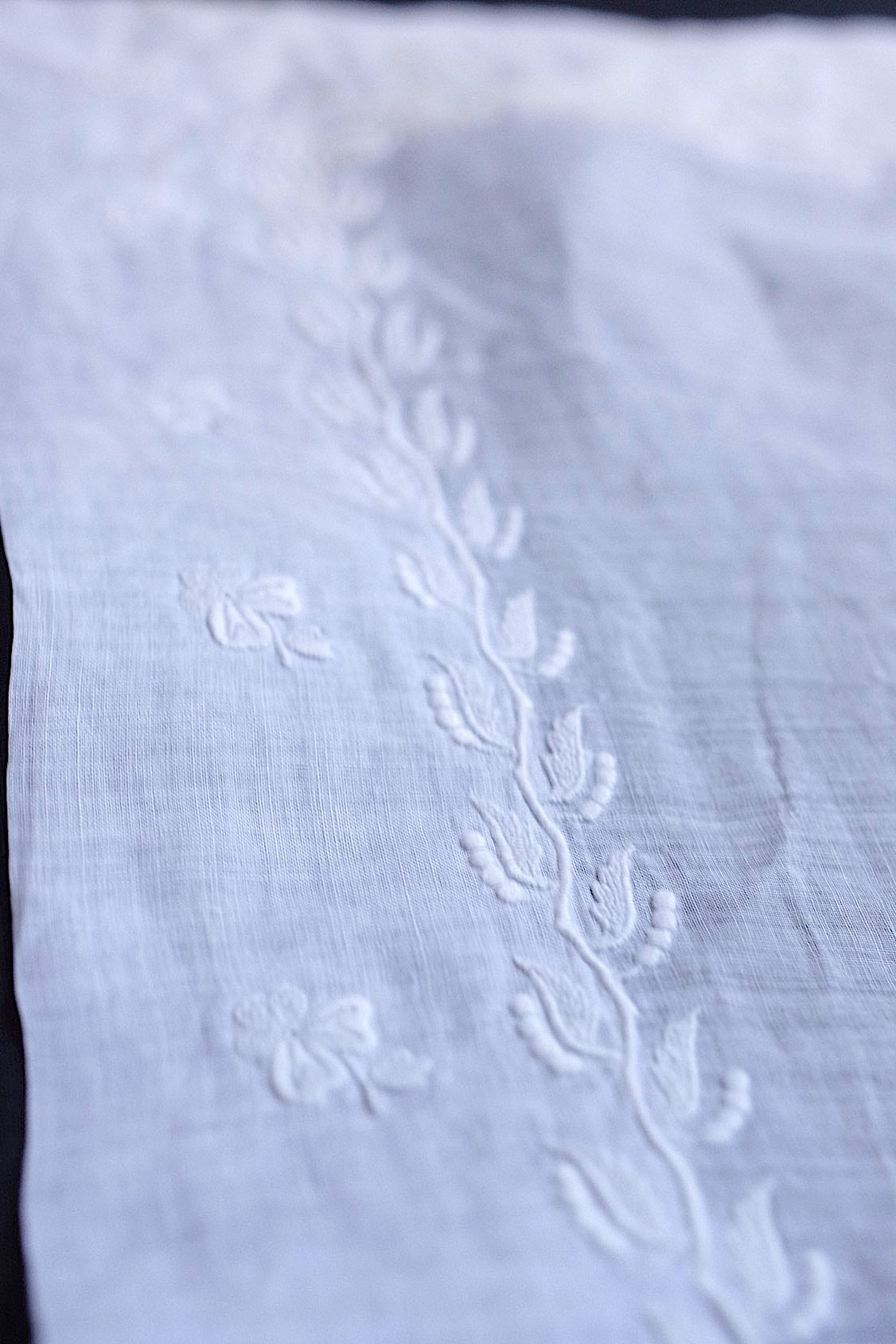 アンティーク刺繍ハンカチ1/dentelle ancienne /antique .FR a l'epoque