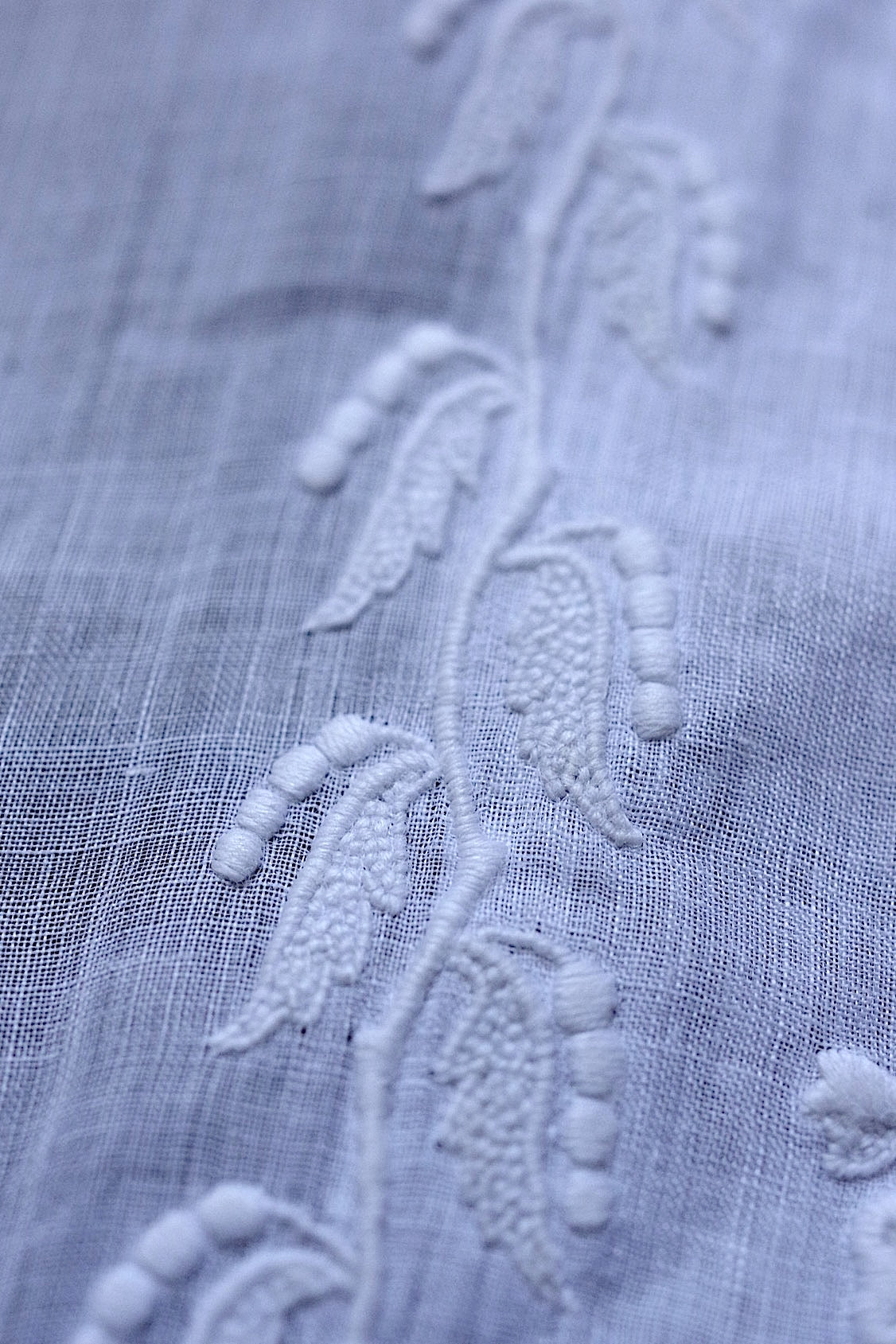 アンティーク刺繍ハンカチ1/dentelle ancienne /antique .FR a l'epoque