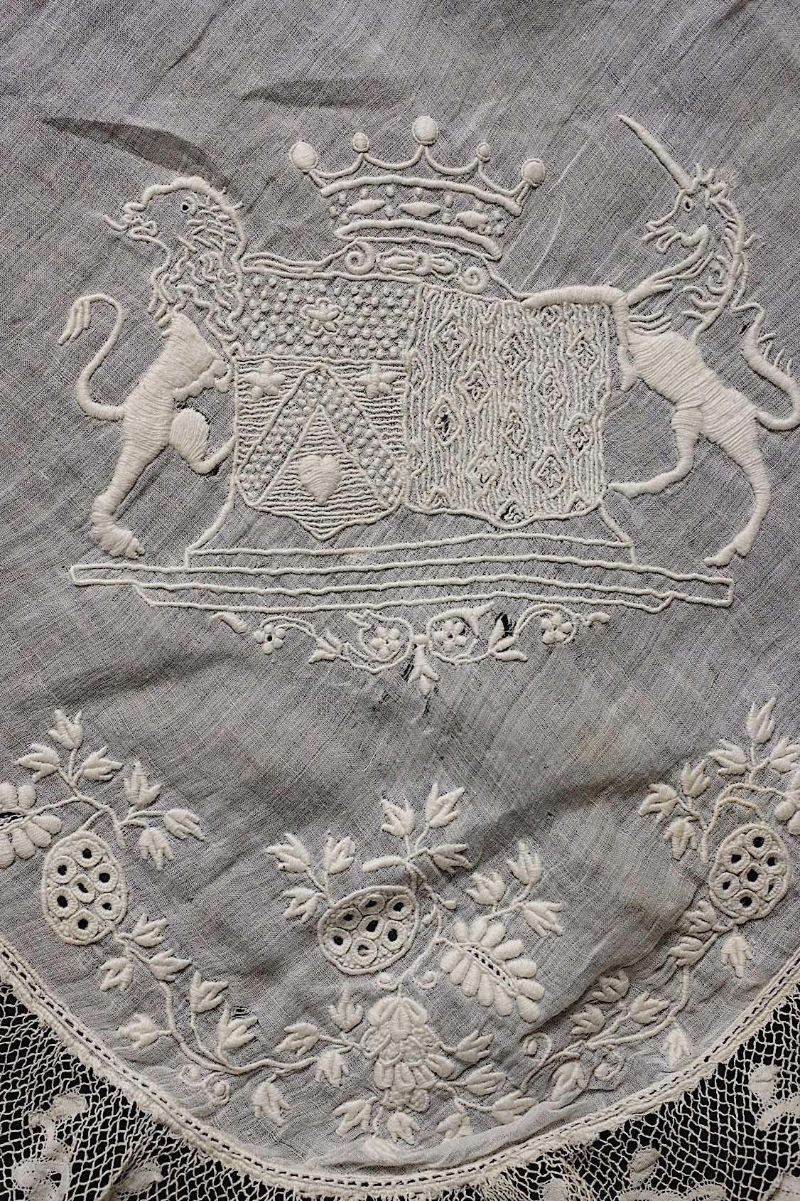 アンティーク刺繍ハンカチ2/dentelle ancienne /antique .FR a l'epoque