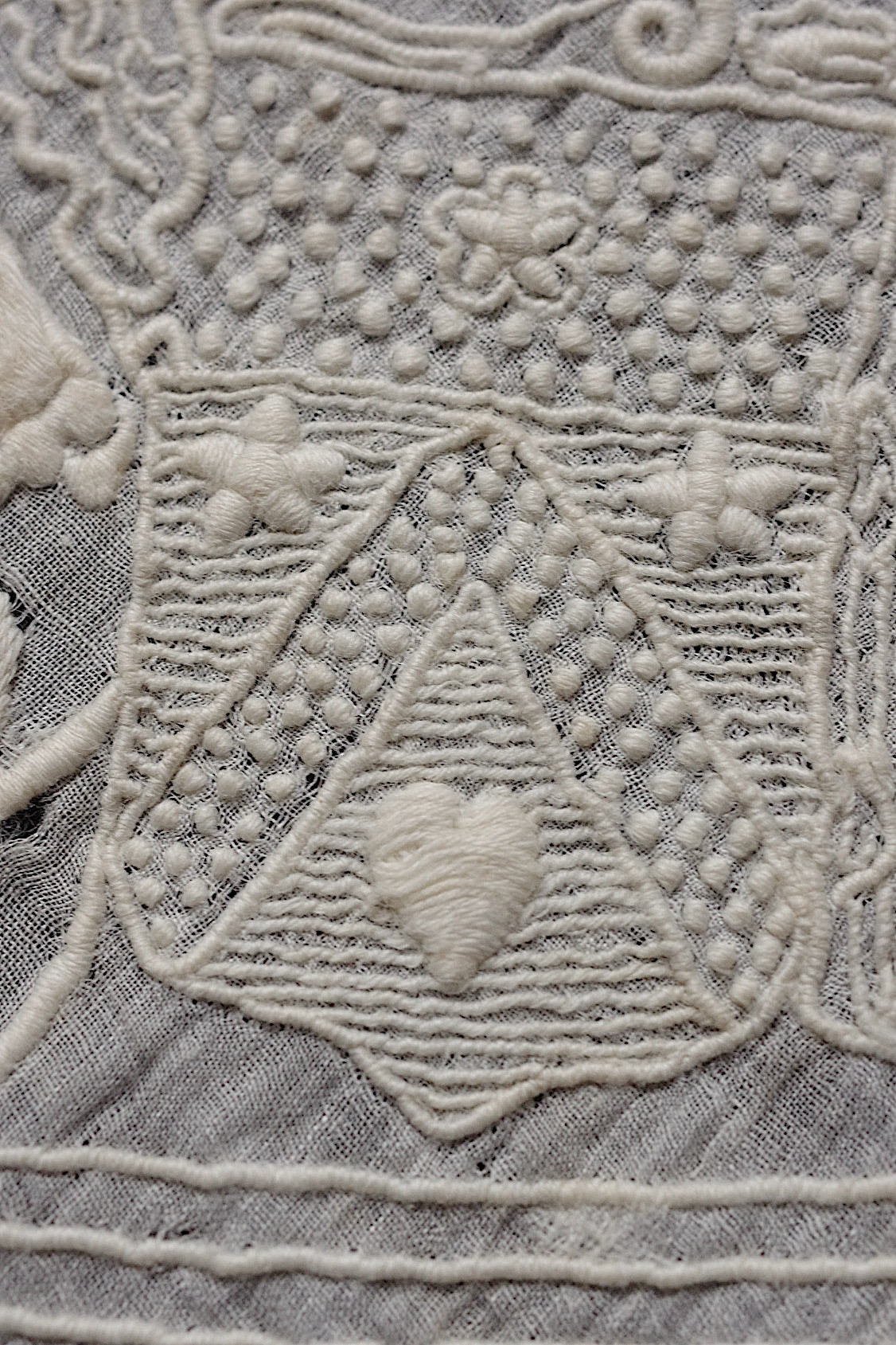 アンティーク刺繍ハンカチ2/dentelle ancienne /antique .FR a l'epoque