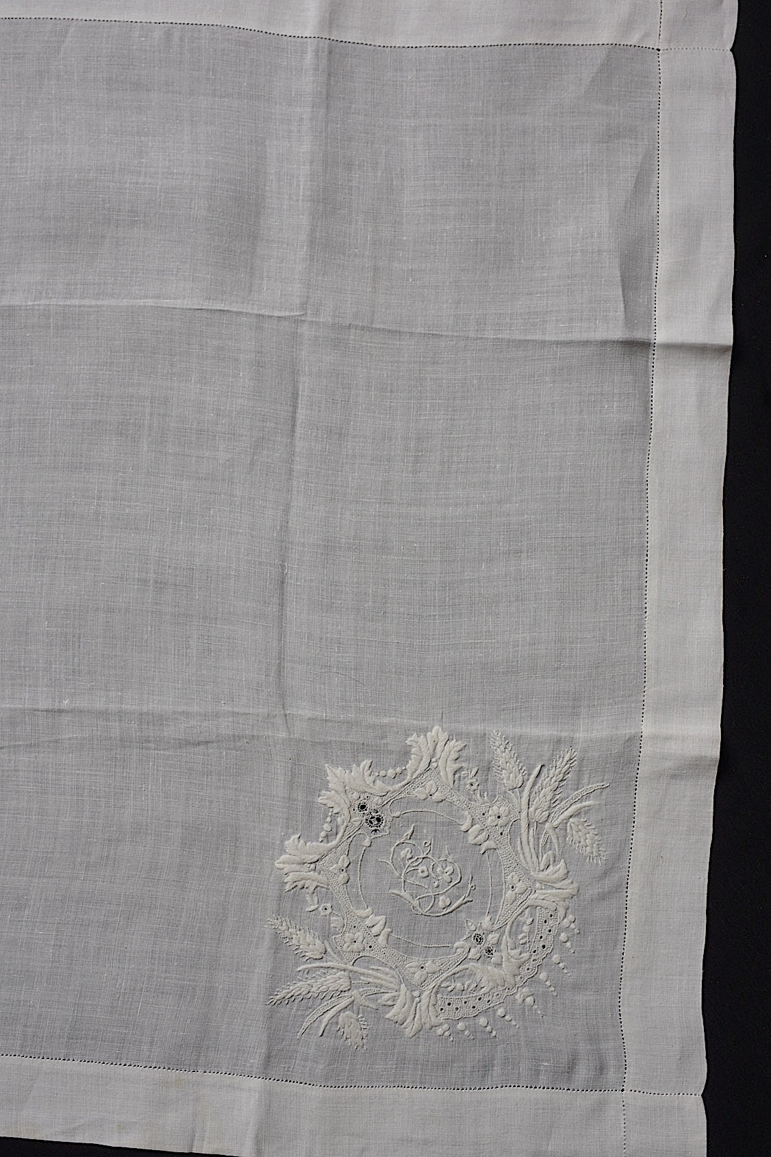 アンティーク刺繍ハンカチ3/dentelle ancienne /antique .FR a l'epoque