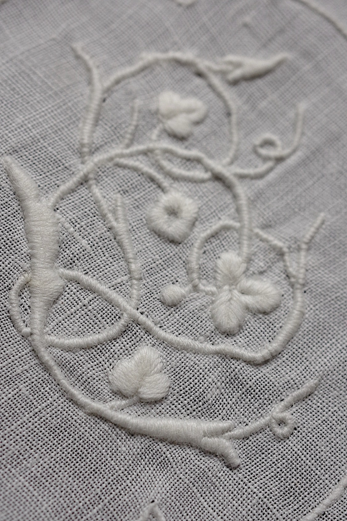 アンティーク刺繍ハンカチ3/dentelle ancienne /antique .FR a l'epoque