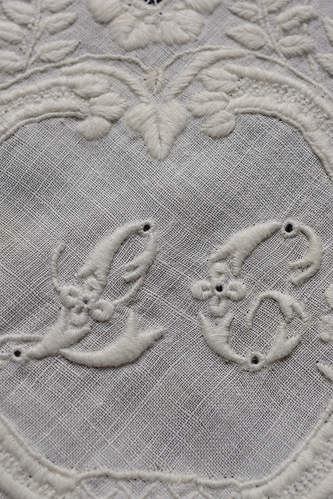 アンティーク刺繍ハンカチ4/dentelle ancienne /antique .FR a l'epoque