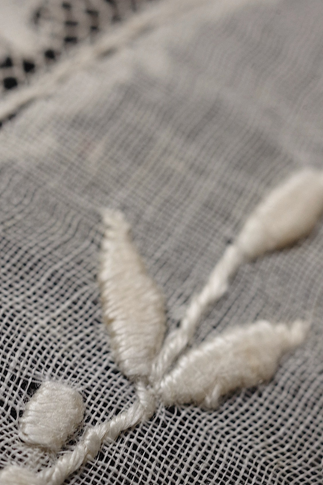 アンティーク刺繍/napperon  /antique .FR a l'epoque