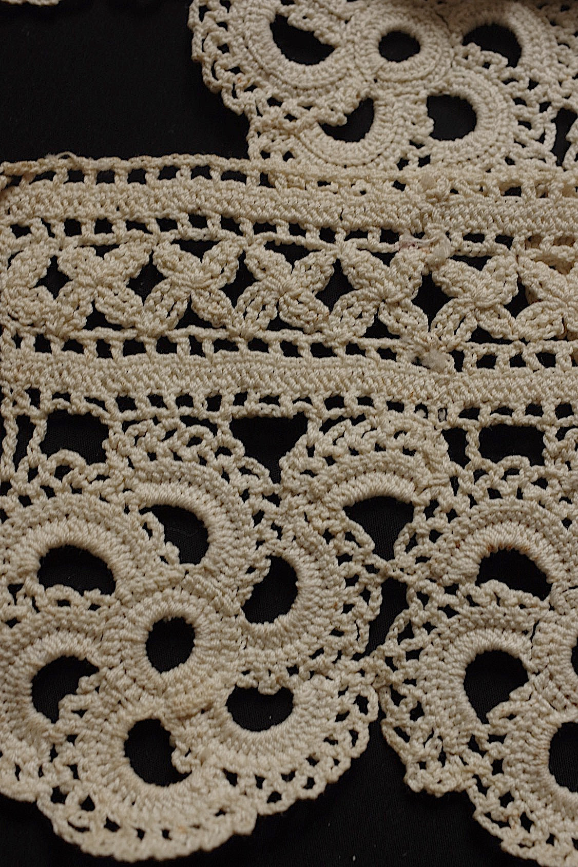 アンティークレーステープ+クロシェ/dentelle ancienne  /antique lace .FR a l'epoque