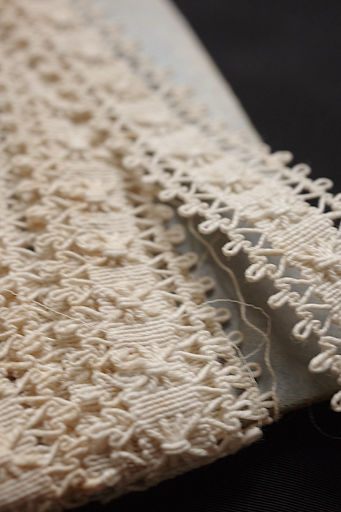 アンティークレーステープ+クロシェ/dentelle ancienne  /antique lace .FR a l'epoque