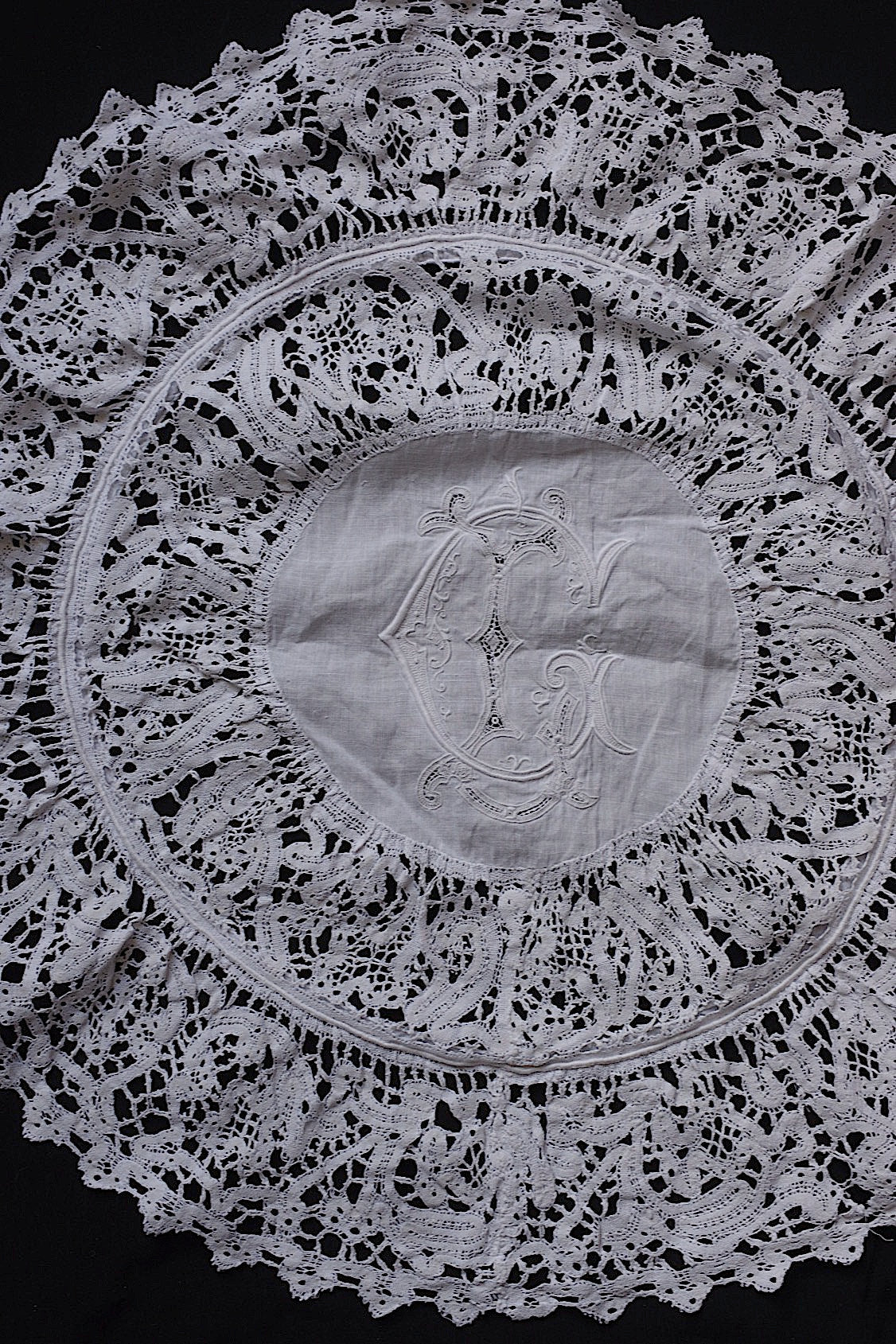 アンティーク刺繍素材用/dentelle ancienne  /antique lace .FR a l'epoque