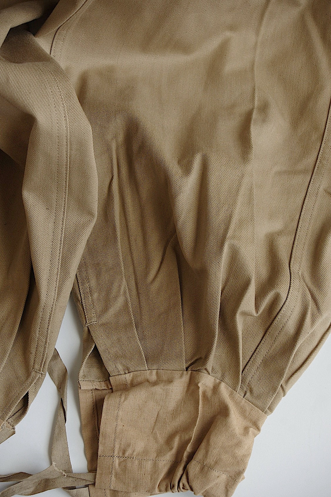 ヴィンテージパンツミリタリー/vêtement  armée .FR a l'epoque