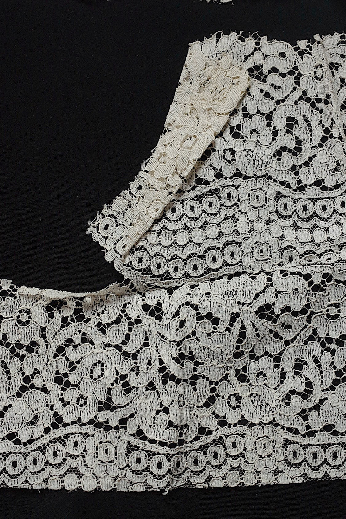 ヴィンテージレース/dentelle vintage/lace .FR a l'epoque