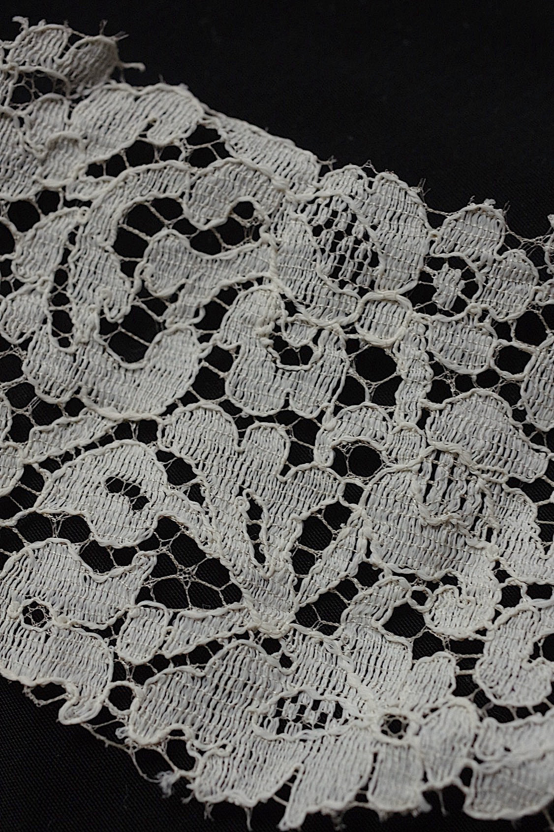 ヴィンテージレース/dentelle vintage/lace .FR a l'epoque