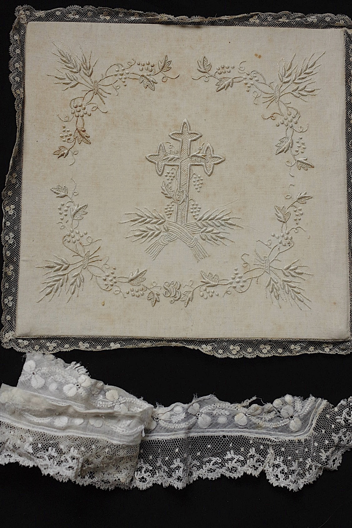 アンティークレース刺繍/dentelle ancienne/antique lace .FR a l'epoque