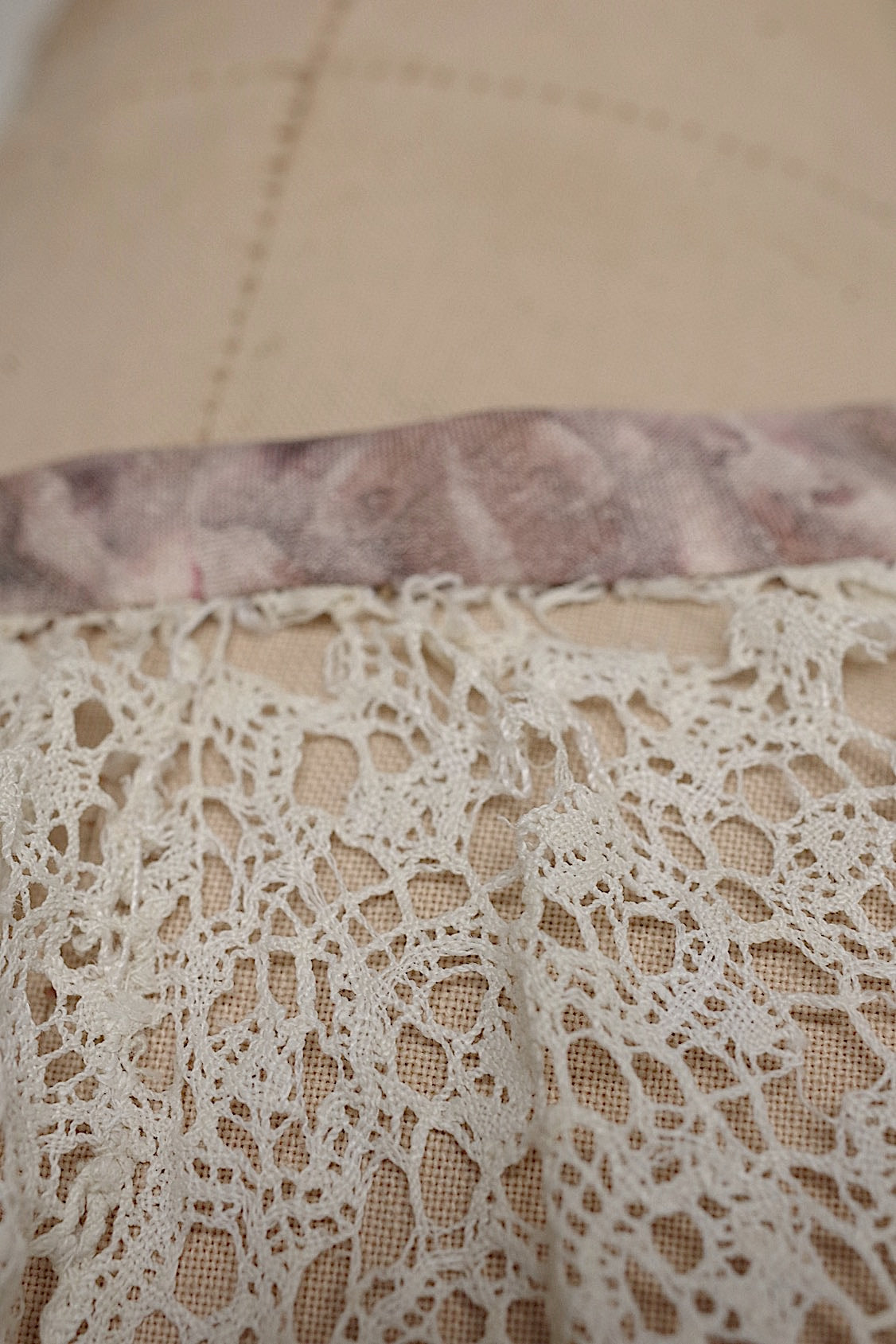 アンティークレースケープ/dentelle ancienne/antique lace .FR a l'epoque