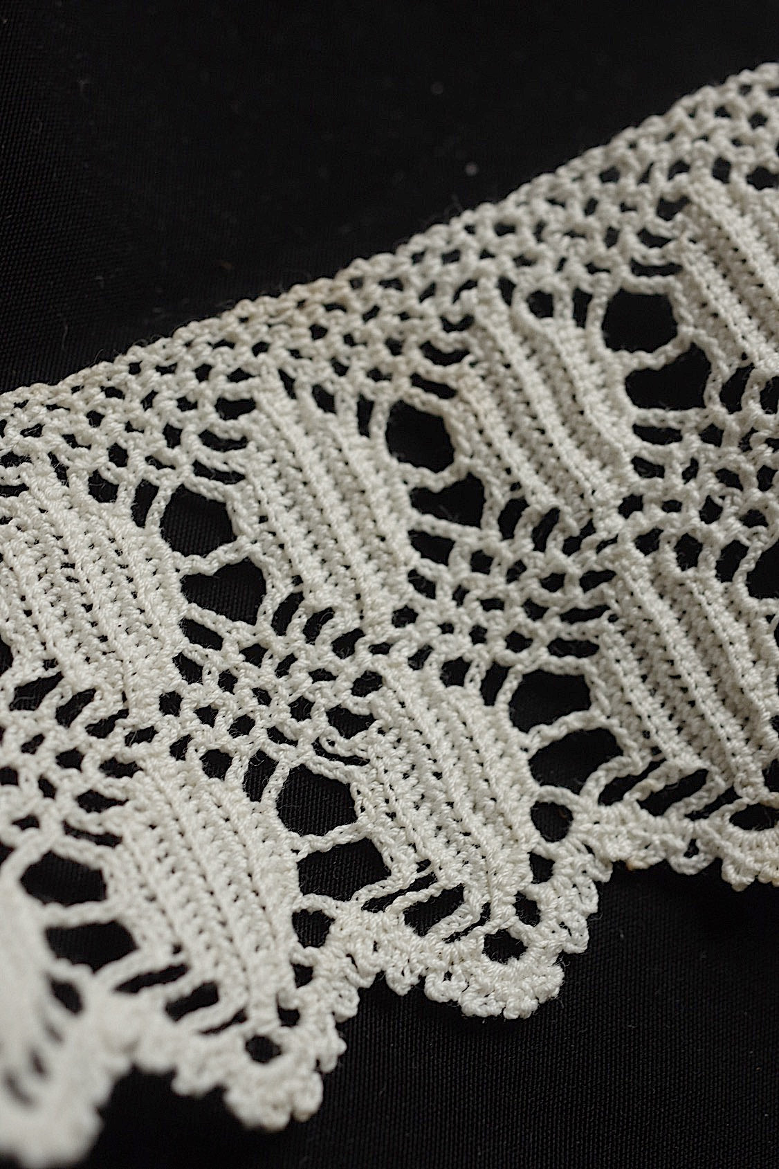 アンティークレース335cm/dentelle ancienne/antique lace .FR a l'epoque