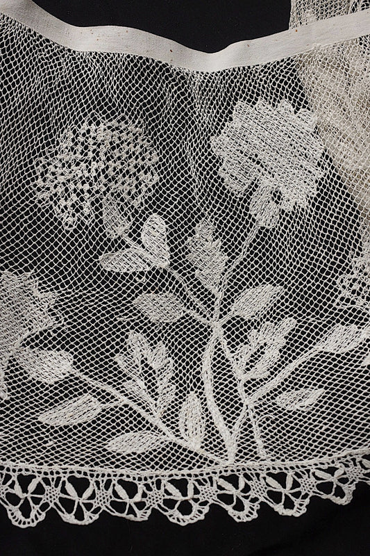 アンティークレース225cm/dentelle ancienne/antique lace .FR a l'epoque