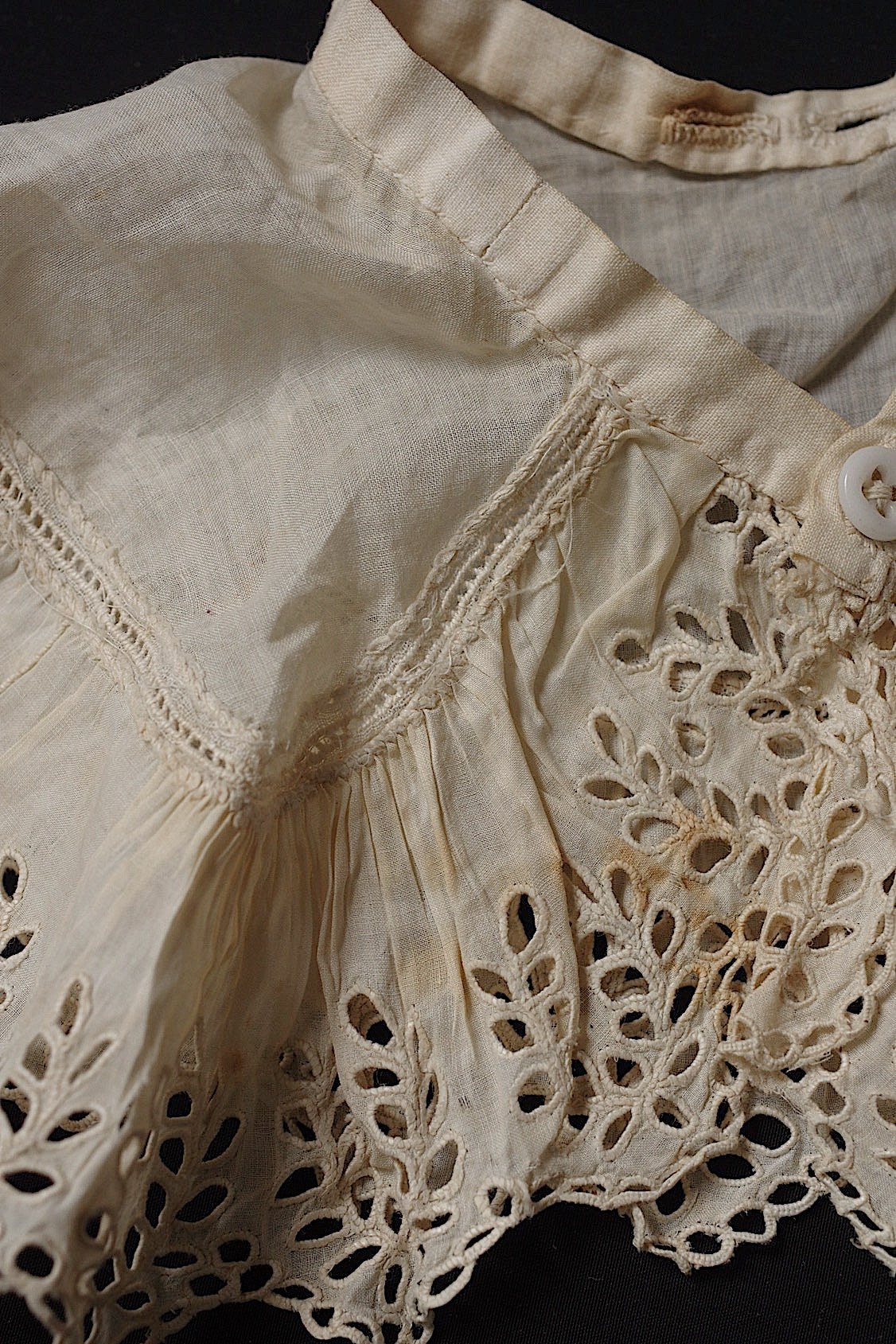 アンティークレース小さな襟/dentelle ancienne/antique lace .FR a l'epoque