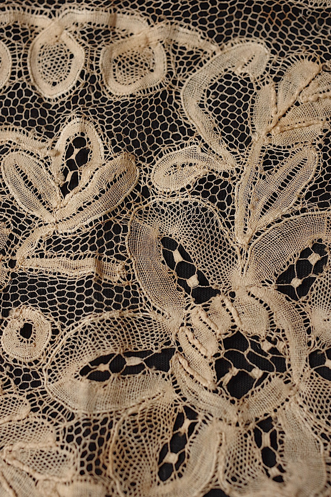 アンティークレース ホニトン2種/dentelle ancienne/antique lace .FR a l'epoque