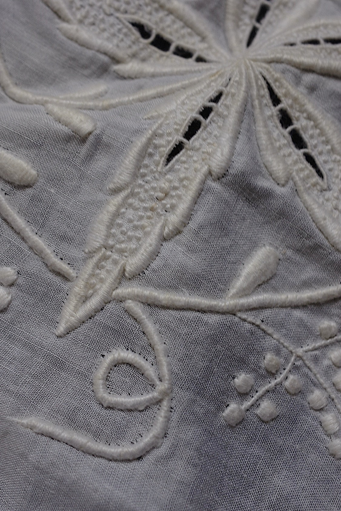 Tissu brodé en dentelle antique, dentelle antique