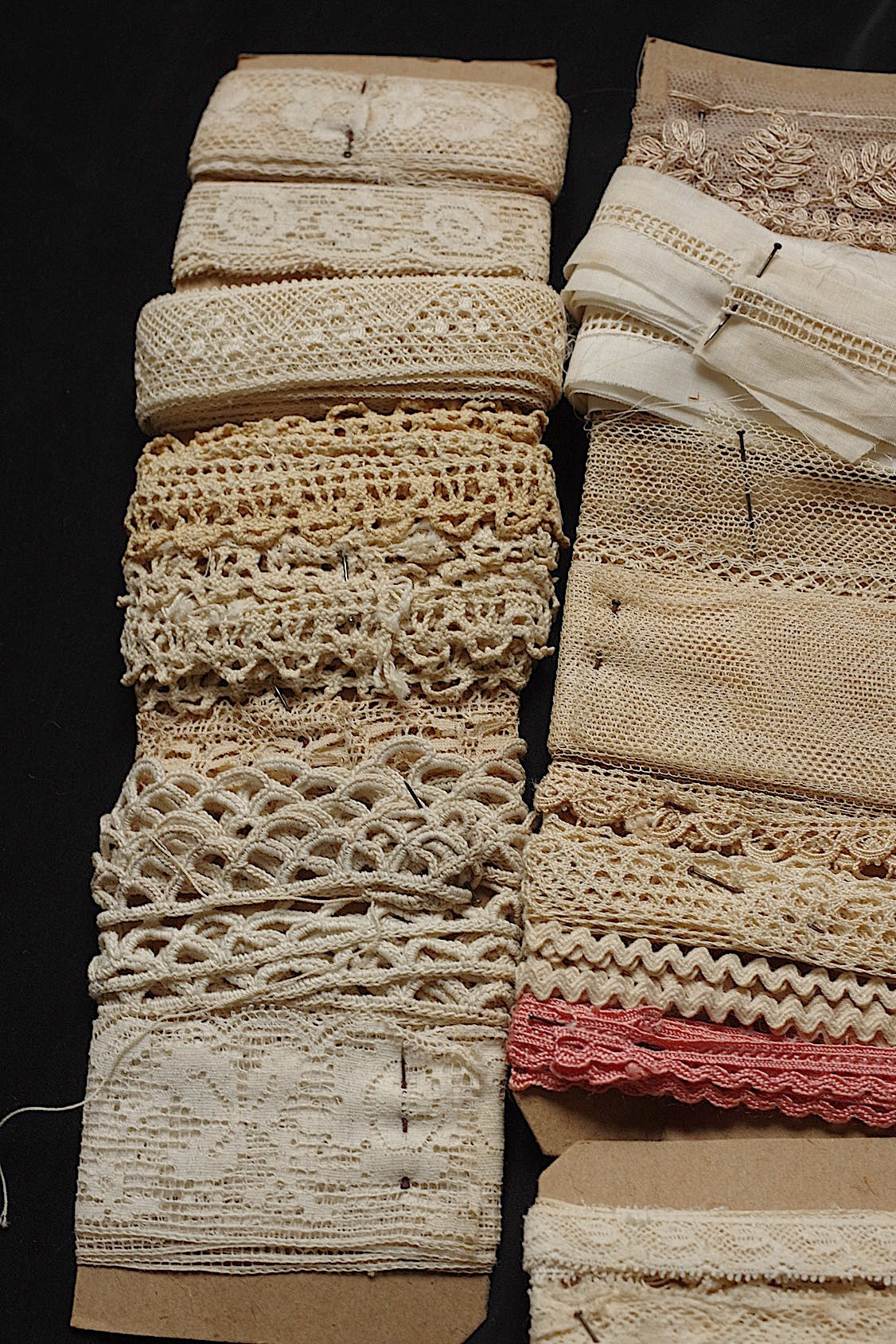 Antique Lace Dentelle Antique Lace en boîte 16 types