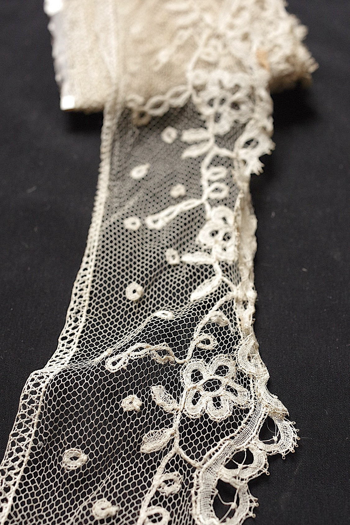 アンティークレース dentelle antique lace 190cm+180cm