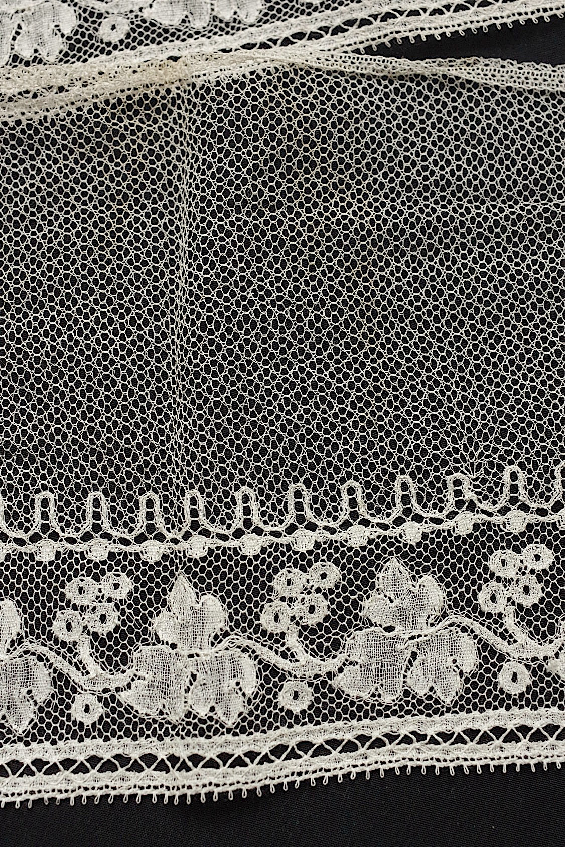 Dentelle antique dentelle dentelle antique 133+138cm