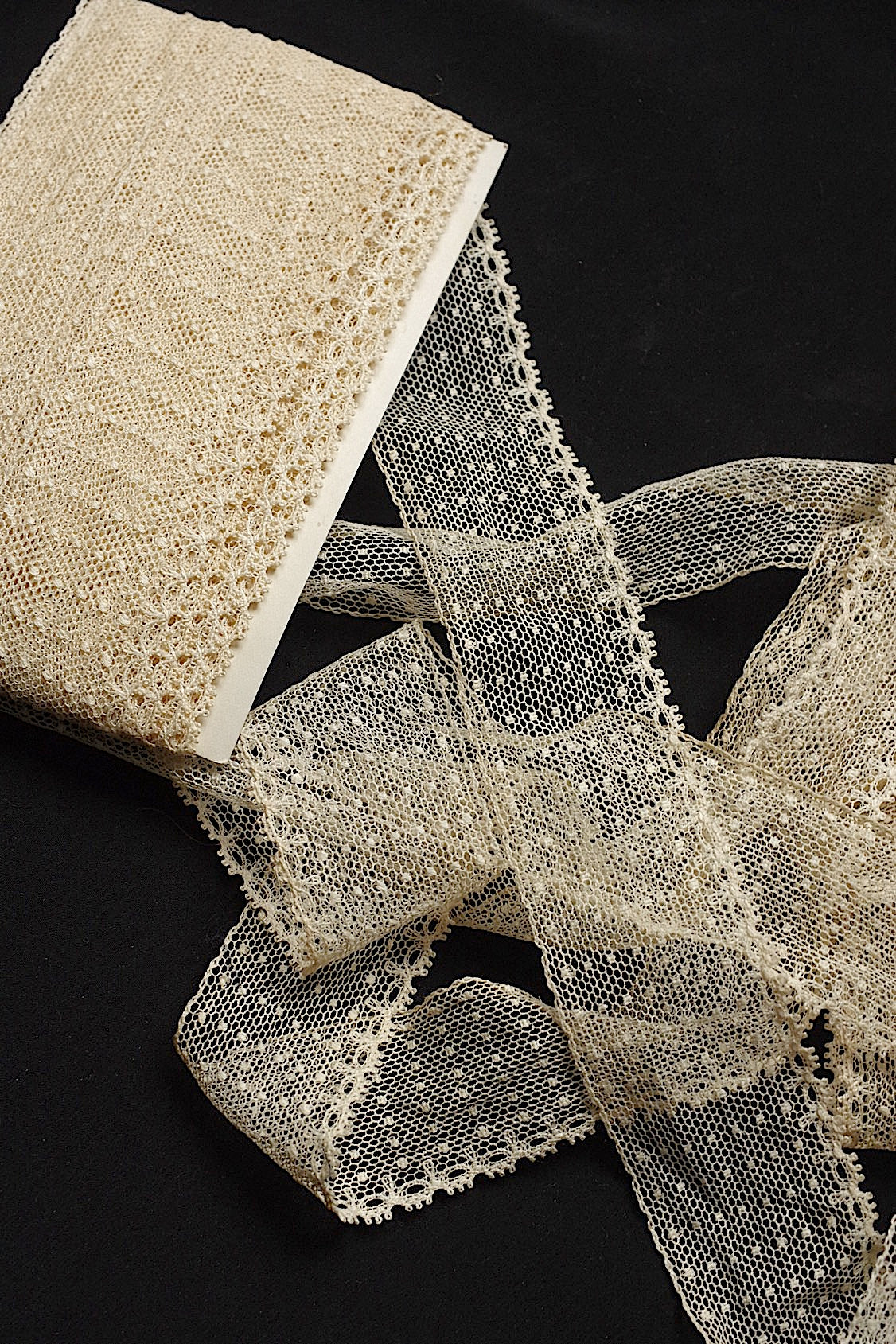 アンティークレース dentelle antique lace 840cm