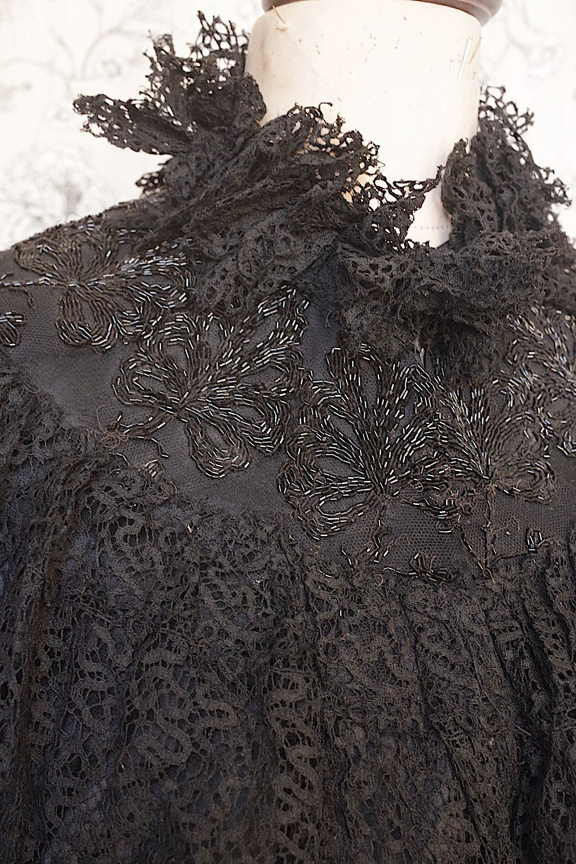 Antique Cape (vêtement antique) Taffeta