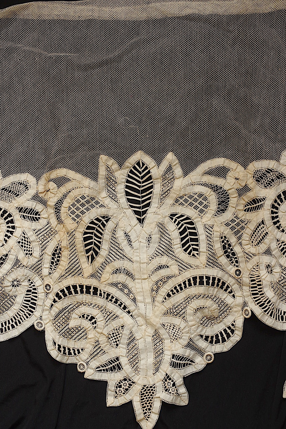 アンティークレース dentelle ancienne bas d'aube