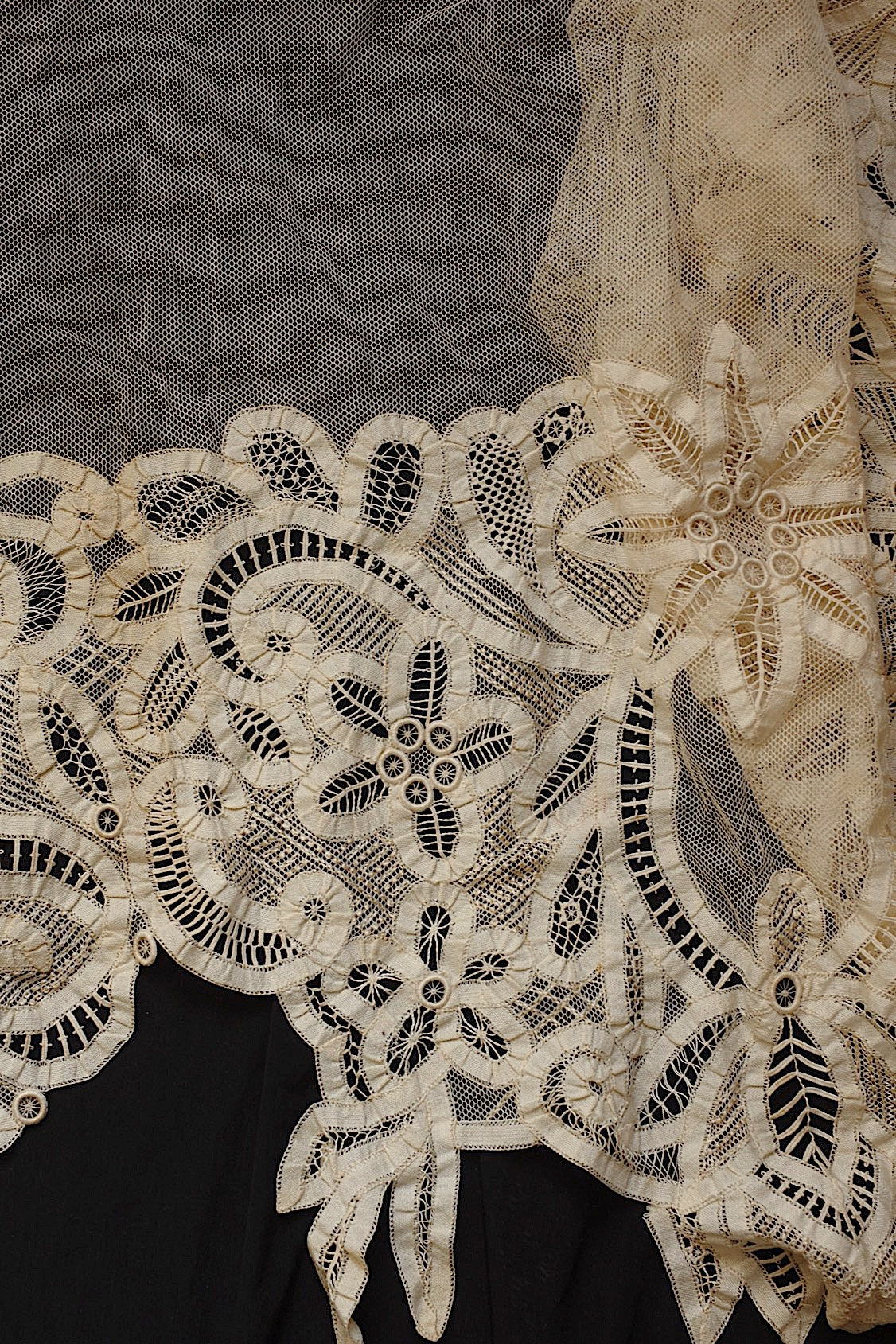 アンティークレース dentelle ancienne bas d'aube