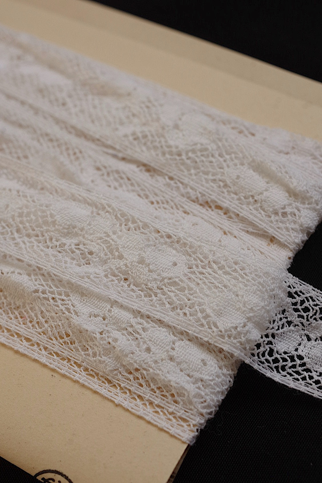 アンティークレース dentelle ancienne 2種