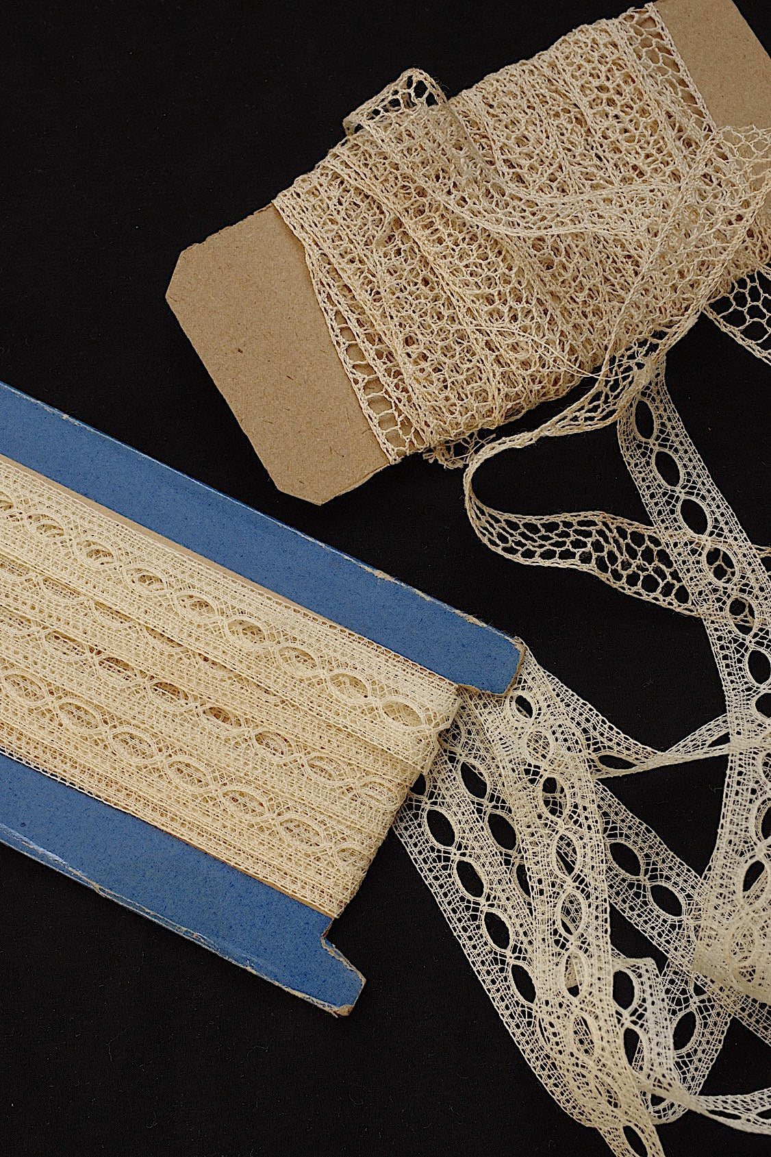 アンティークレース dentelle ancienne 2種