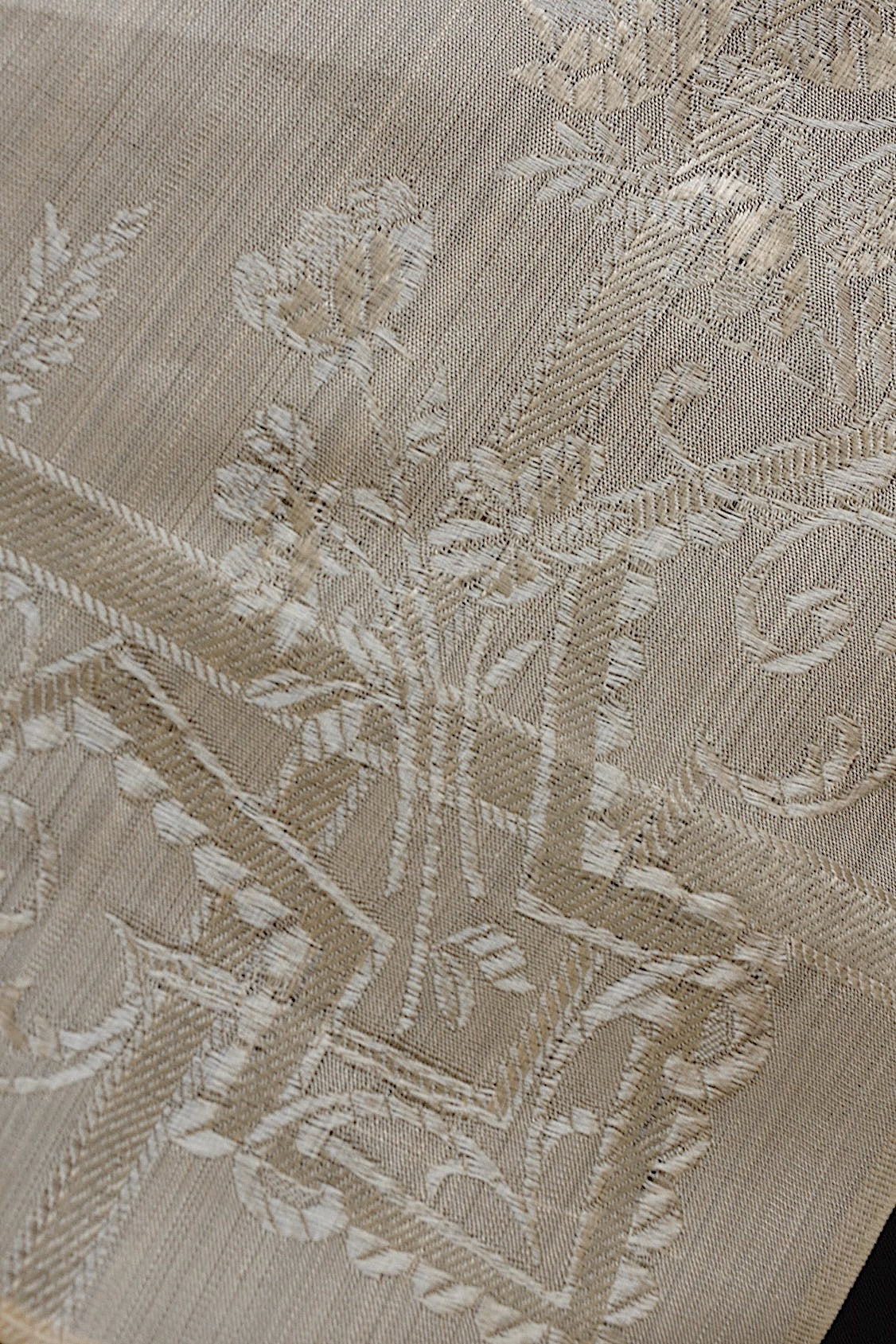 アンティークレース dentelle ancienne シルク生地