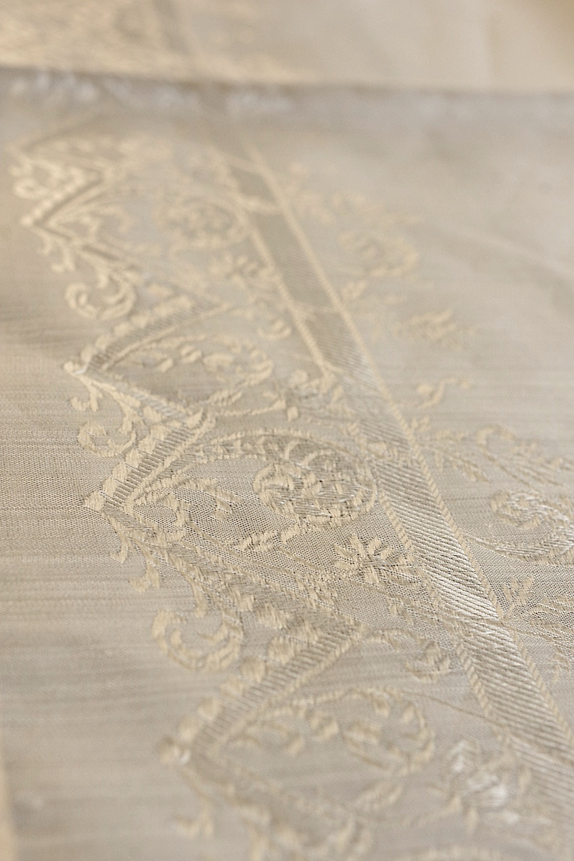 アンティークレース dentelle ancienne シルク生地